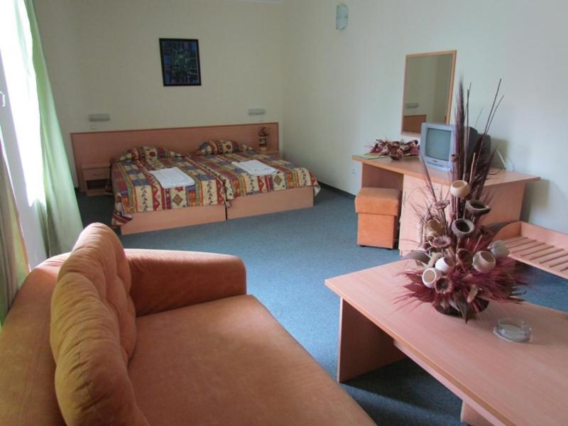 Family Hotel Aurelia Slantchev Briag Extérieur photo