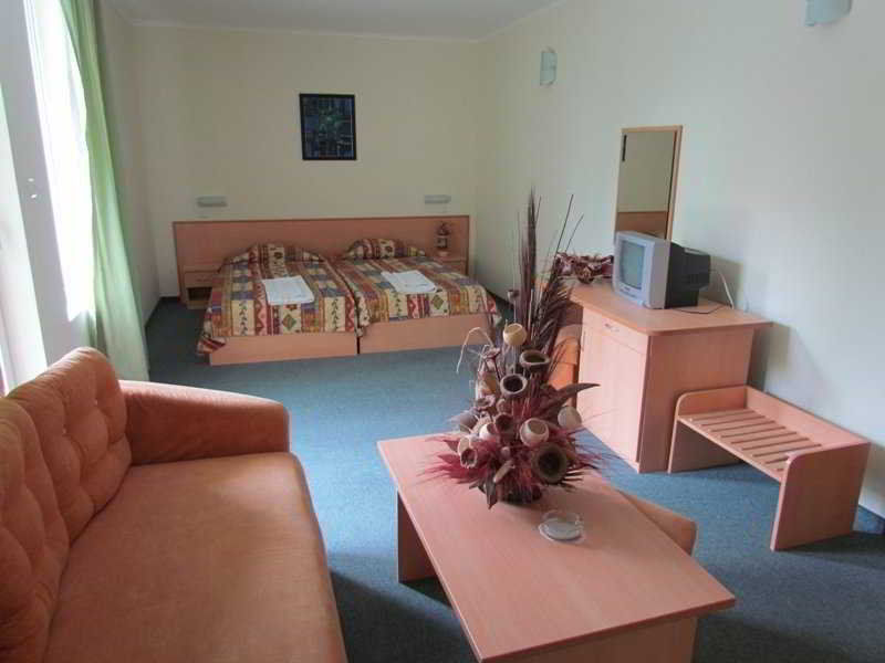 Family Hotel Aurelia Slantchev Briag Extérieur photo