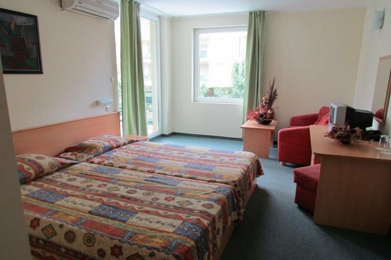 Family Hotel Aurelia Slantchev Briag Extérieur photo