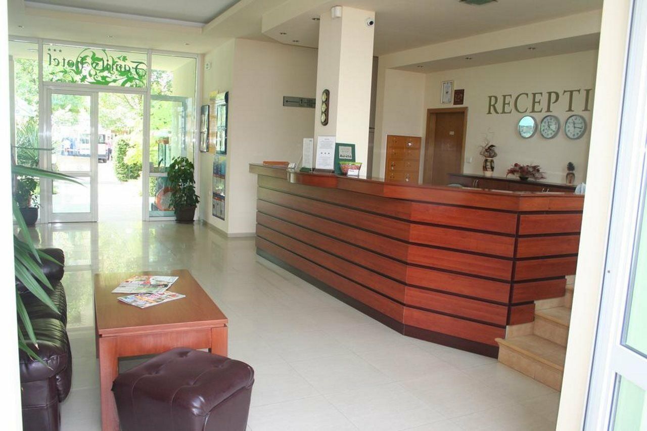 Family Hotel Aurelia Slantchev Briag Extérieur photo